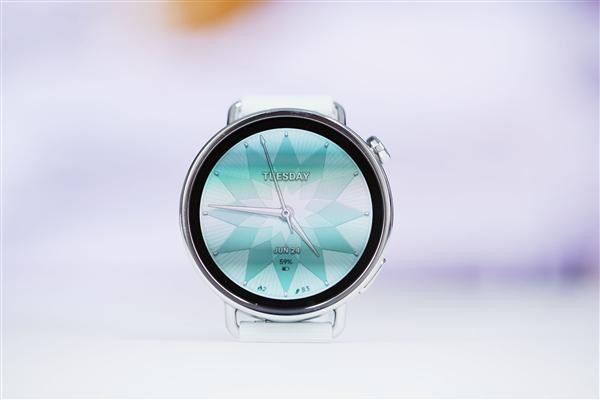 我国智能手表这一技术取得新突破！血氧、心率监测数据更精确