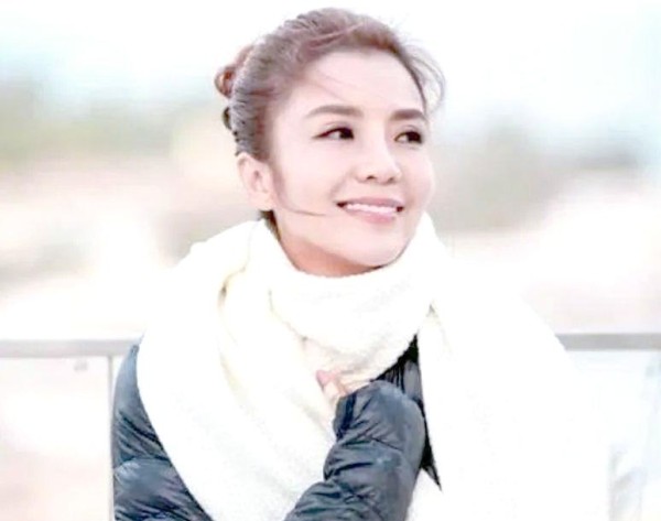 明星婚礼引发的情感风波与社会思考