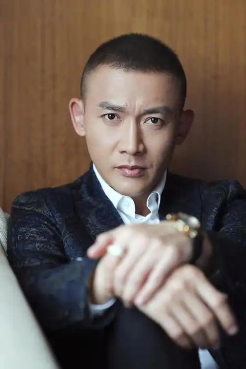 聂远捐款被网暴！每月300万生活费vs家乡零捐款，当明星值得被同情吗？