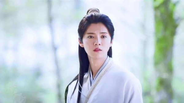 顶级流量进入洗牌期，新四大流量诞生，有三个做了杨紫的男主角