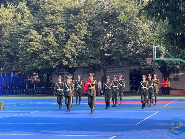 【军训特刊】燃青春之血 展飒爽英姿————四川省双流艺体中学高一新生军训开营仪式