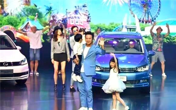 明星光环如何影响车市：粉丝消费行为与代言效应探析