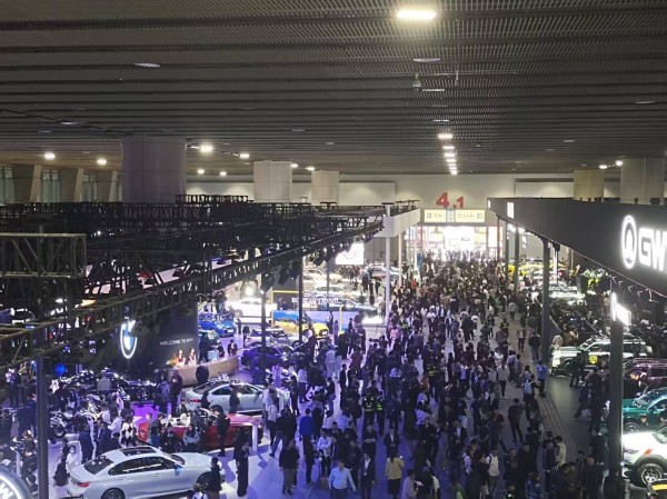 2025广州国际车展隆重开幕,研究委员会发布中国汽车保值率报告