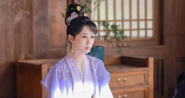 于正与杨紫的合作纠葛,本质反映影视行业资源博弈的激烈竞争,揭示艺人在发展道路上的多重选择与权衡