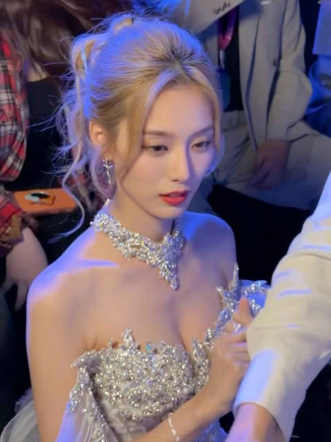 徐艺洋身材太好了 ,黄子韬那小子真的吃的太好了