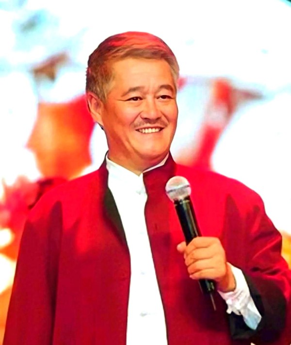 华语娱乐圈十大巨星：从张国荣到李小龙的历史印记