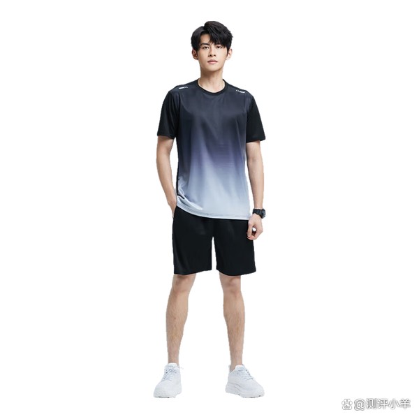 运动服套装哪款性价比高？这些品牌舒适耐用，值得入手
