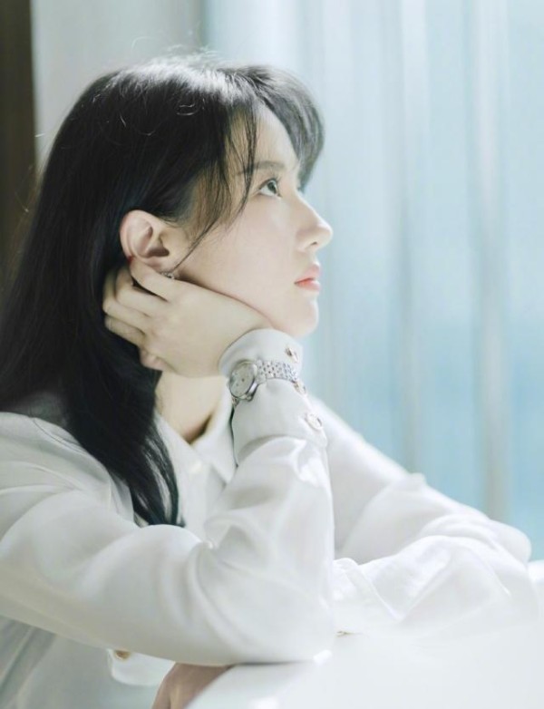 颜值高却不打扮？这三位女星上榜，素颜也遮挡不住神仙颜值！