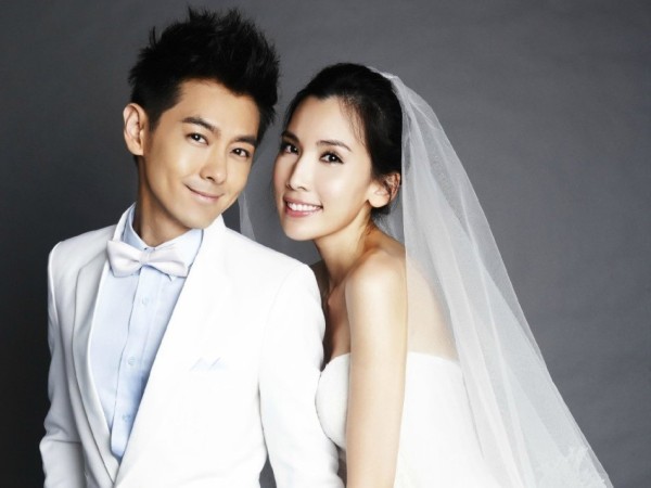 明星可以与粉丝结婚吗?明星粉丝不用上班吗为什么有时间追星 本文共(1047字)