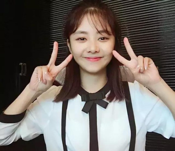 15岁出道，22岁因甄嬛传受关注，今主演网络剧走红