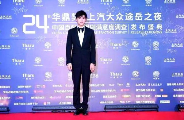 明星圈动态解析:结婚、资本与新剧的多元观察