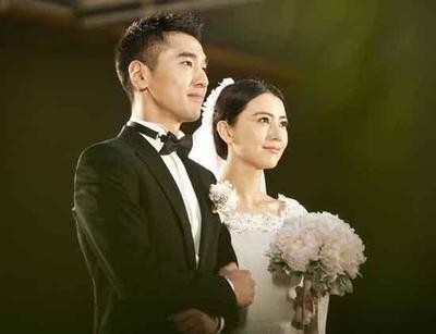 明星婚礼现场照片大起底，哪一款最符合童话故事？