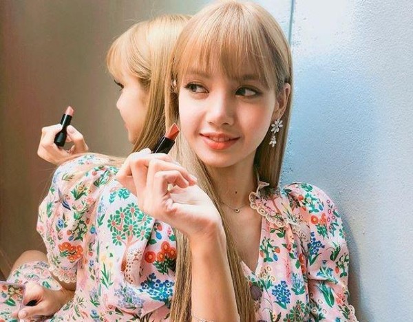 《青春有你2》发布会现场,告诉你什么叫做:生图教科书!