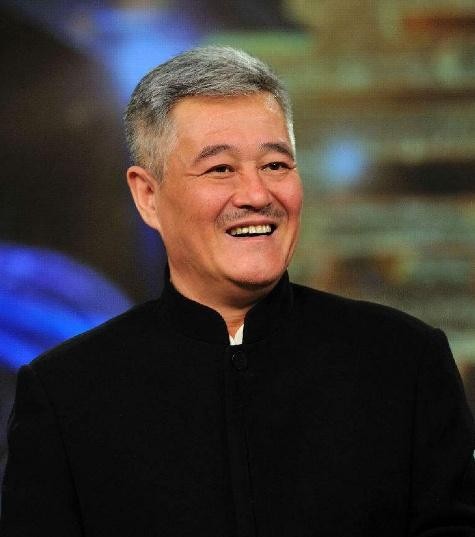 北京台“官宣”春晚代言人，杨幂蔡徐坤同框合照，两人真的搭吗？