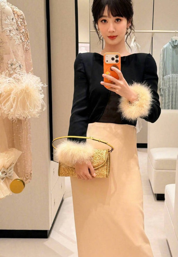 杨紫此次的千金造型非常出圈。