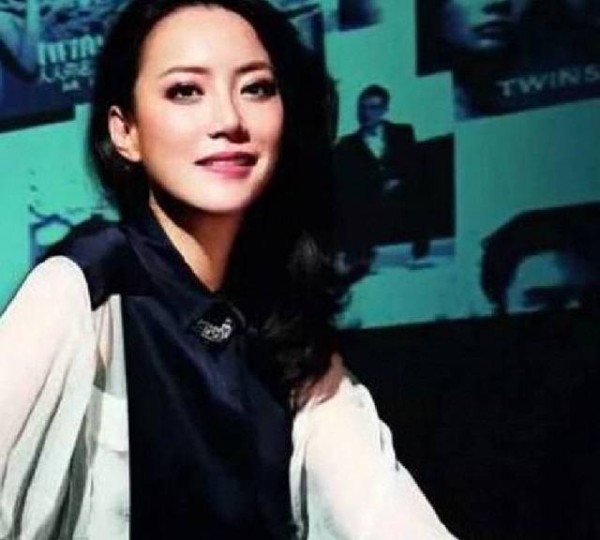 盘点明星的经纪人是谁你们知道吗？最后一位好接地气，认识算我输