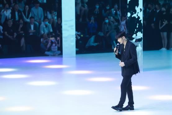 李宇春、李荣浩、谭松韵齐聚的百丽国际时尚欢聚盛典究竟有什么看头？ 第7张