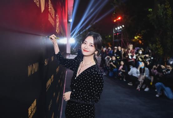 李宇春、李荣浩、谭松韵齐聚的百丽国际时尚欢聚盛典究竟有什么看头？ 第8张