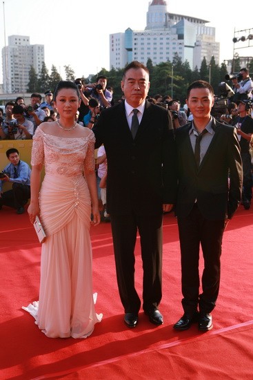 华表红毯时尚点评男明星们的红毯风云(组图)