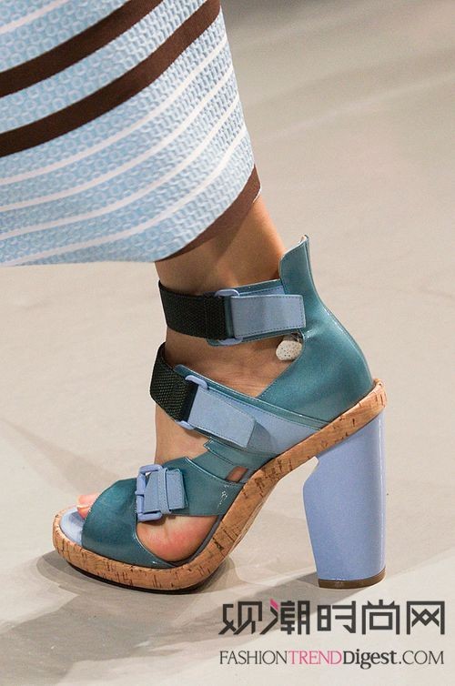 鞋履品牌Cole Haan明星同款搭配盘点