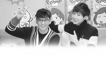 体育明星成网络直播新宠 宁泽涛玩VR八百万人围观