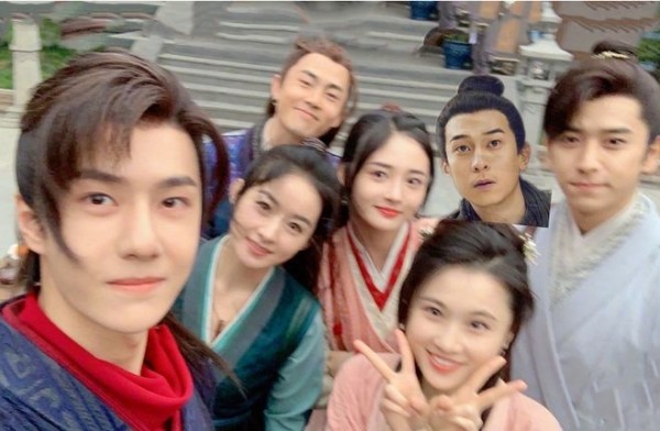 赵丽颖上线为好友宣传新剧，但她为啥从不要求别人给自己宣传？