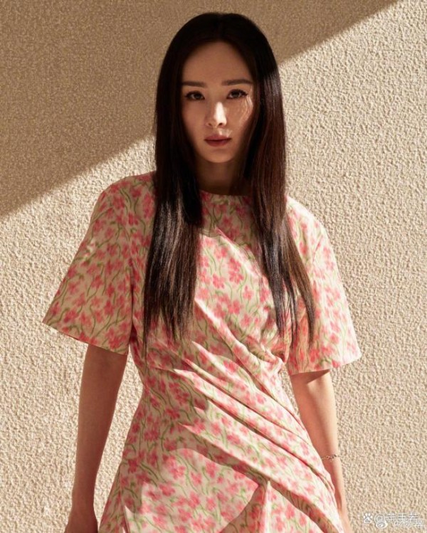 多位艺人暂缓官宣 集体静默致敬生命尊严