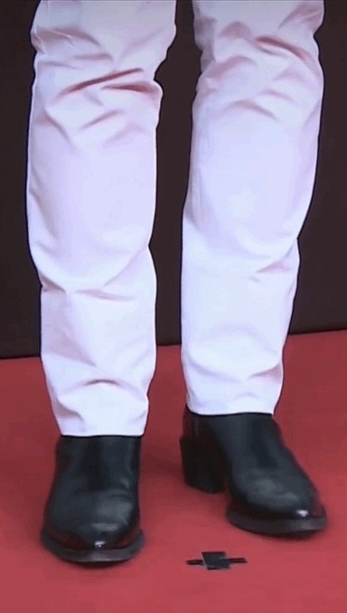 贾乃亮怎么胖成这样了？你们不觉得他和黄晓明长得越来越像？