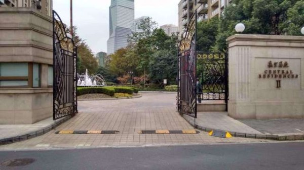 文章求复合？特意飞上海健身，自己住北京，马伊琍豪宅在上海！