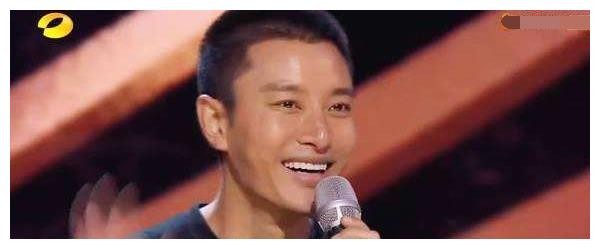 贾乃亮晒近照,调皮的亮又回来了,网友:又回到了以前2的状态!