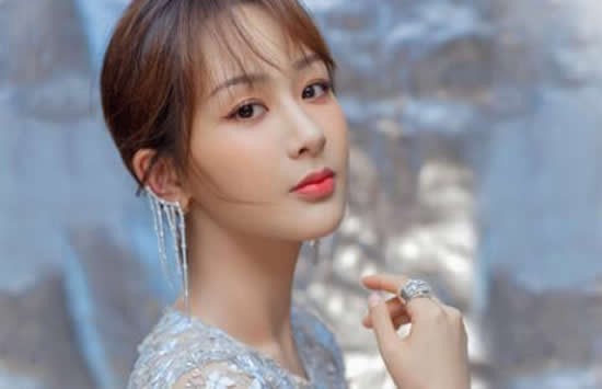 杨紫个人资料体重多少及老公是谁