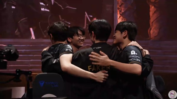 流量密码是对的？大网红带队老选手复出一个比一个抽象