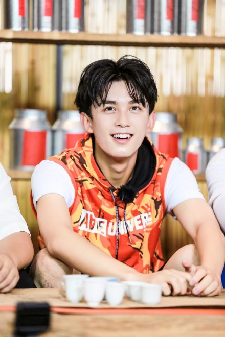 小栗旬、霍建华、吴磊、胡一天、刘芸…这些明星居然都同一天生日