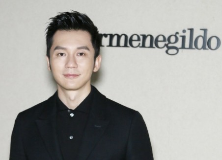 同龄男明星颜值大PK，没有对比就没有伤害！