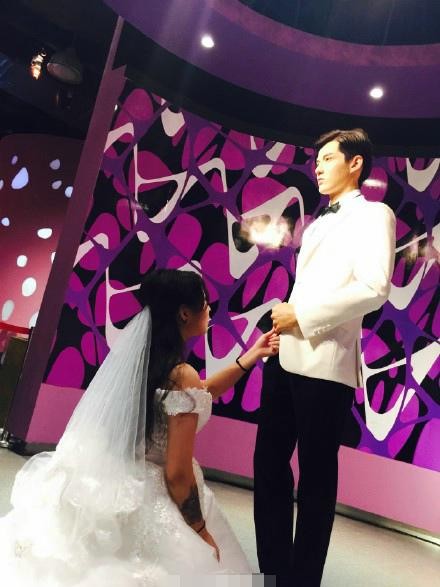 细数粉丝向偶像做的疯狂事