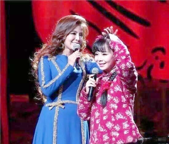 星光大道的励志传奇：从草根到成功的蜕变