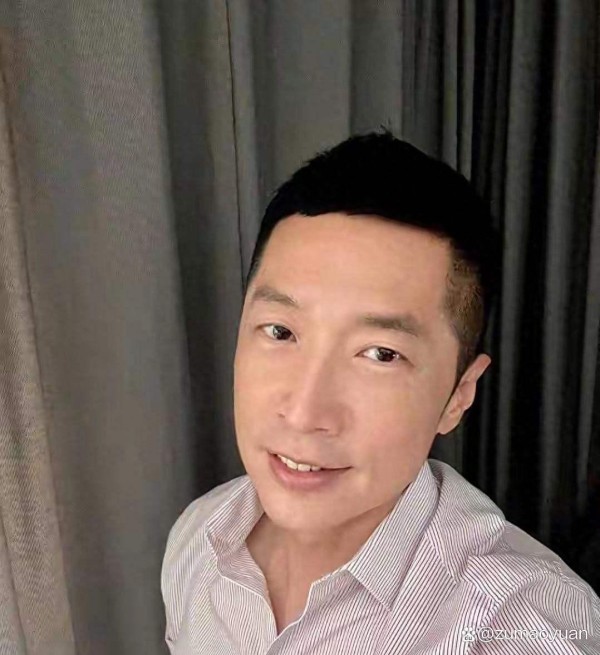 从被泼粪到北大硕士，这位演员逆袭故事刷新认知