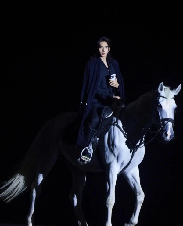 于适：打破演艺圈常规的全能型演员，努力与真诚的完美结合！