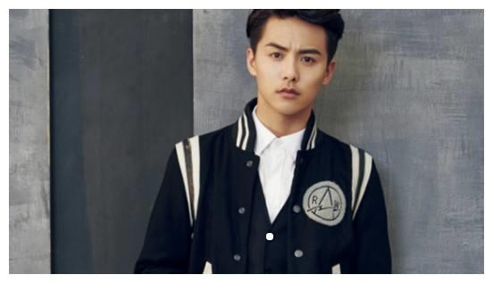 4位人气爆表的男星,张翰第三,杨洋第二,居然都输给了他!