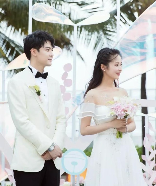 明星婚礼捧花的独特设计与时尚影响