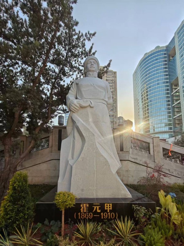 5米高霍元甲像亮相虹口，精武文化交流周启幕