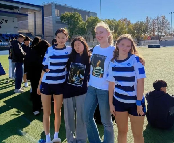 钟丽缇小女儿Cayla排球场上显飒爽！随后爸定居北京，性格超圈粉