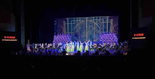 来自莫扎特故乡的前总理为何想要《木兰诗篇》琴谱?|2025读懂中国