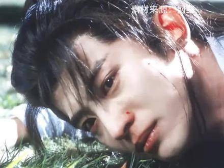 重昭对茯苓的爱，宛如旧时虐恋小说中女主痴心错付男主的宿命般揪心