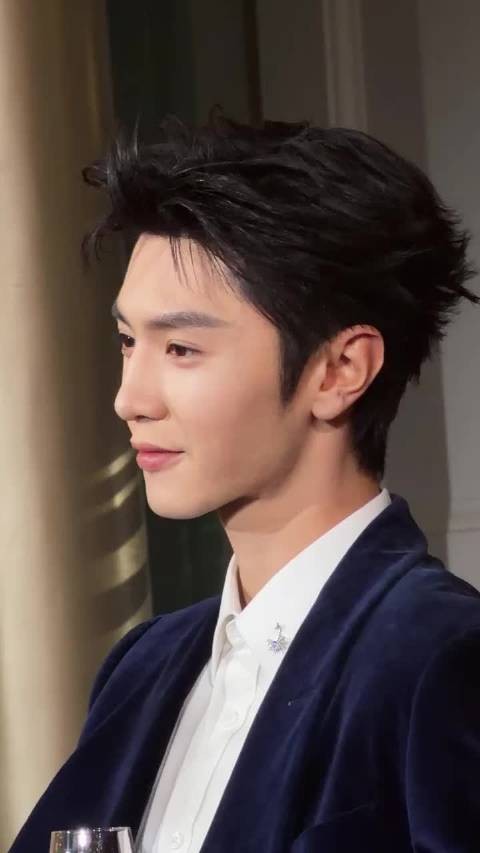 看起来真的很痛诶 希望以后都健健康康的