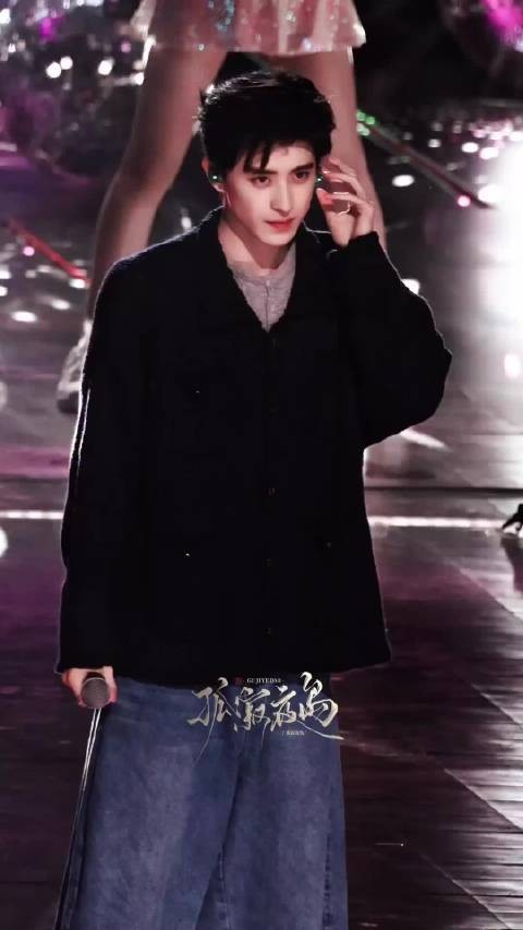 敖瑞鹏尖叫之夜彩排路透曝光,少年感十足