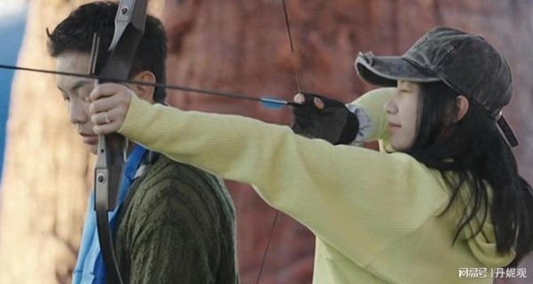 再见爱人5:吹狗哨式虐待!何美延,是如何塑造梁淞又蠢又坏的形象