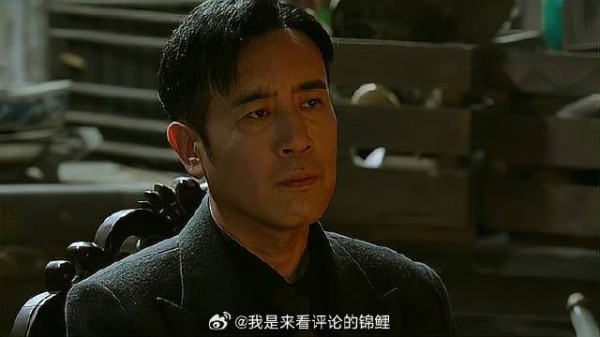 卧底声东击西 一招支走女特务，下秒跟队友安排任务！