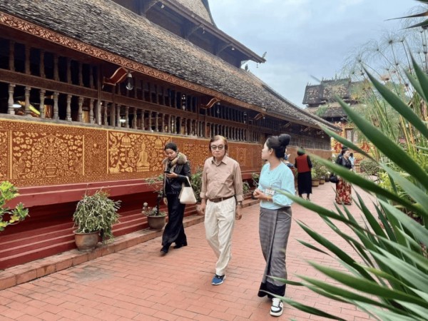 文韵景洪丨作家王松深入“艺术家第二居所”采风