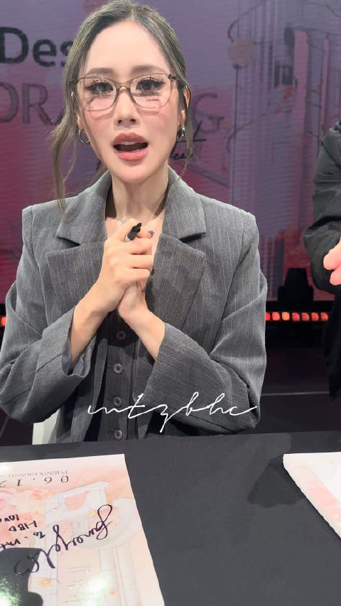 今天我们相聚在这里是为了庆祝mtzbhc____！ 妈妈妈咪我爱你们 @小九99雪碧